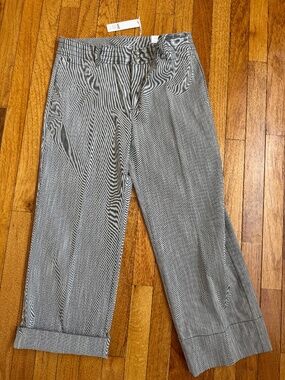 Chico's wide leg crop pants